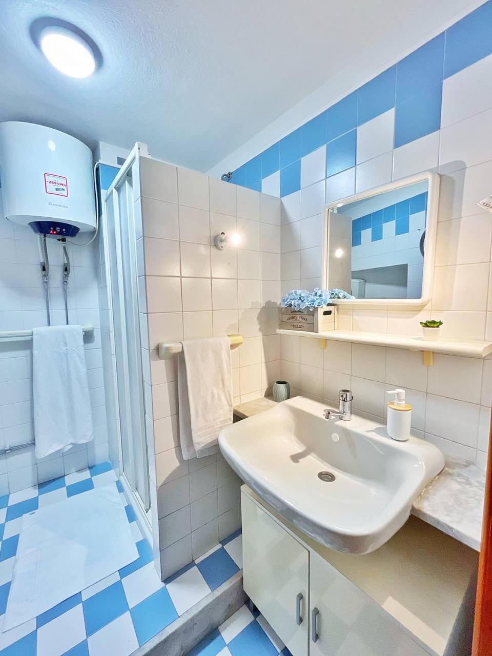 Apartamento Domus Myoho Cagliari Exterior foto
